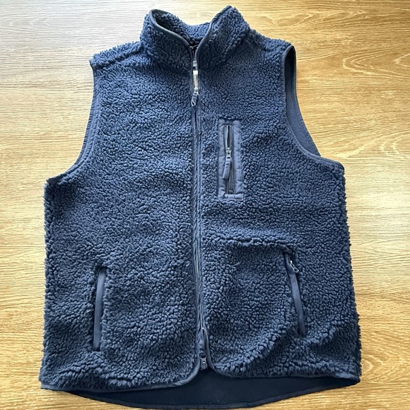 Magaschoni Man Men's Faux Fur Sherpa Vest Navy Size L Full Zip NWT Warm Winter - Picture 1 of 11